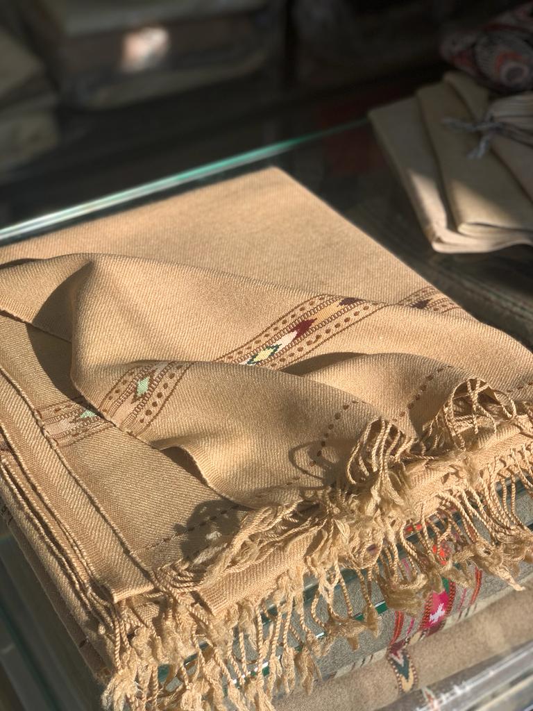 Australian sahidar Brown (Price 6000)