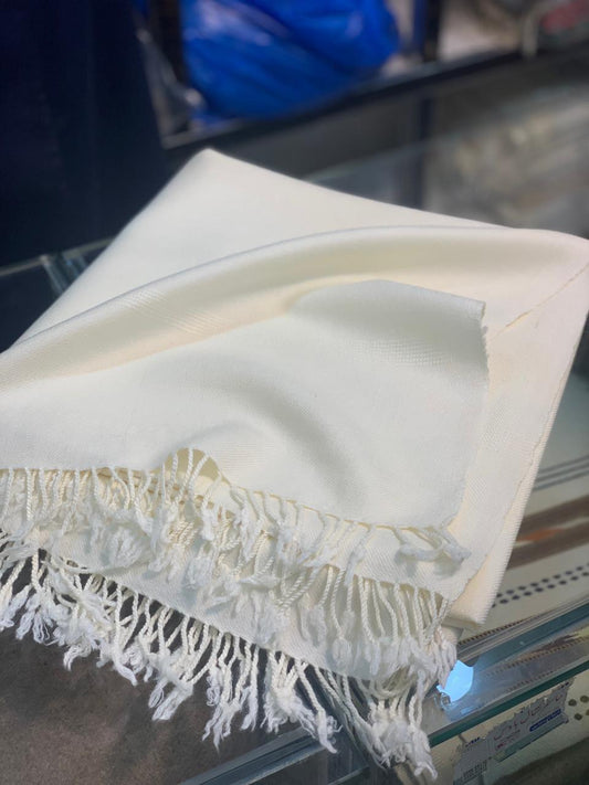 Pure 64 wool Plain