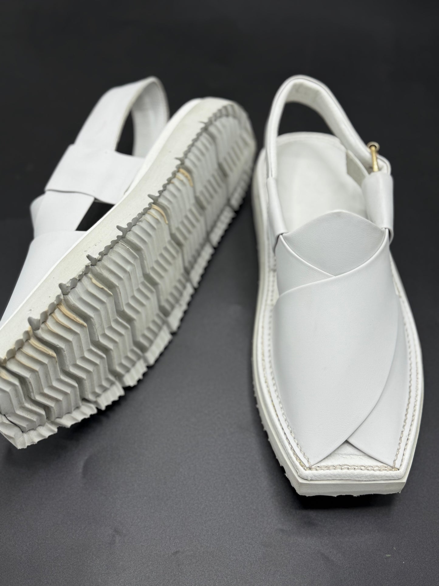 Air Kaptan White