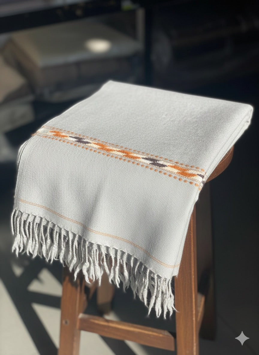 Australina sahidar Grey Shwal